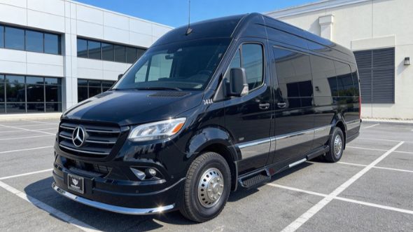 10 passenger sprinter van el paso