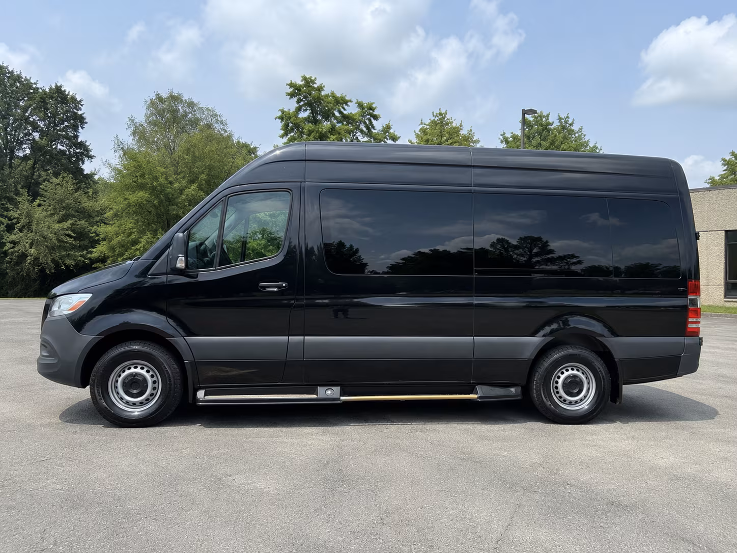 find the perfect transportation for your next corporate event 4